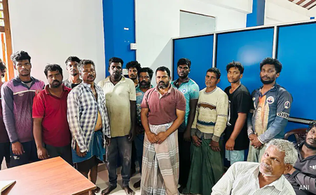 Sri Lanka Detains 25 Indian Fishermen on Allegations of Illegal Poaching Sri Lanka Detains 25 Indian Fishermen on Allegations of Illegal Poaching